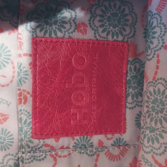 HOBO | Medium Crossbody Bag - Picture 3 of 9